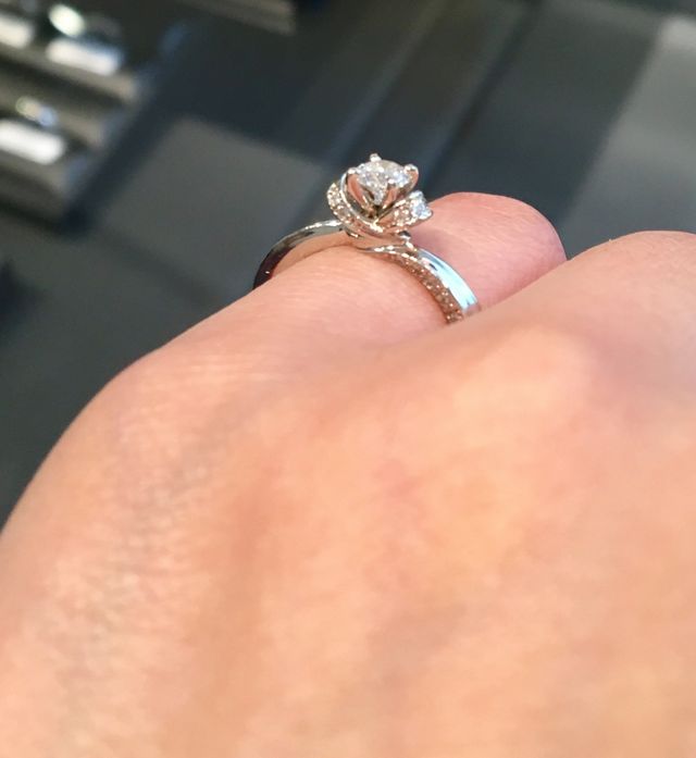 サイズが小さくて試着は小指でした