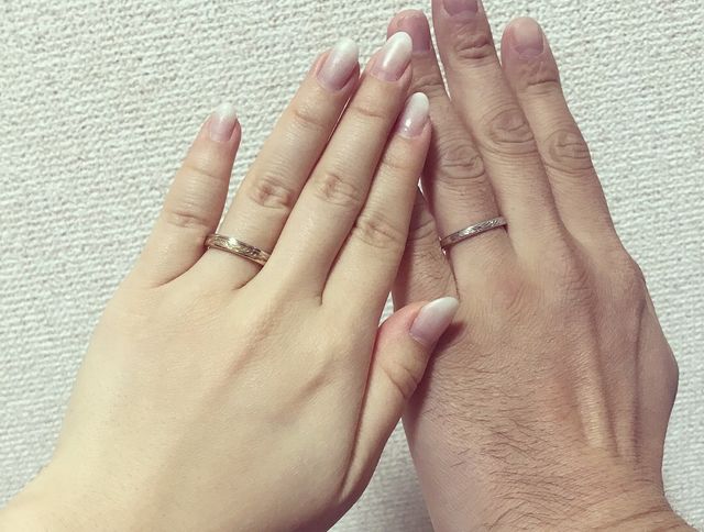 お揃いの唐草模様を入れました