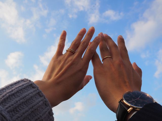 婚約指輪と結婚指輪どちらも着用しています。