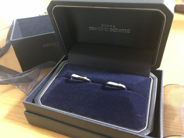 ダイヤモンドが輝いてとても綺麗です