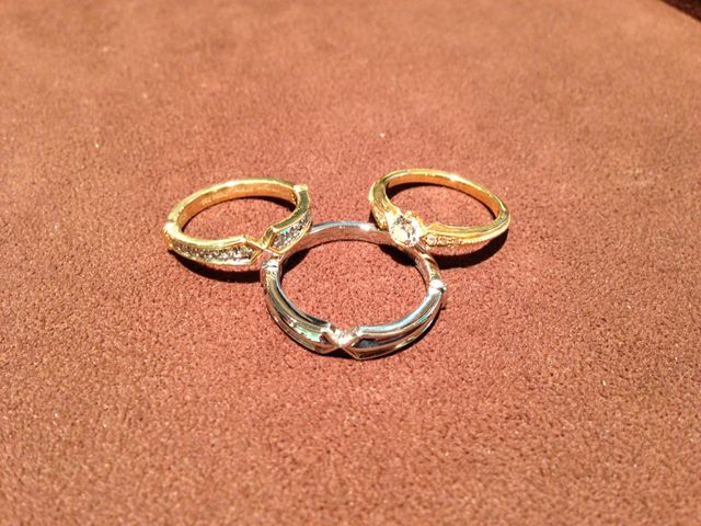 ミッキー型に置いてみました！内側にメッセージを刻印しました。