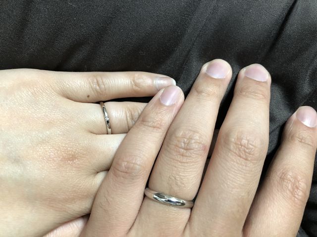 シンプルですが、ザ結婚指輪ですごく気に入っています！