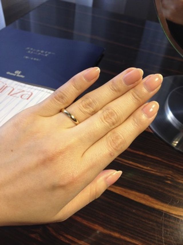 ゴールドに決めました。