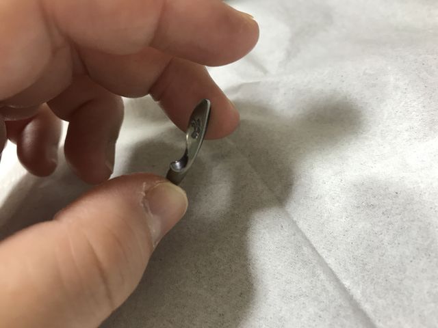 指輪の全体と一番の特徴のある部分です。