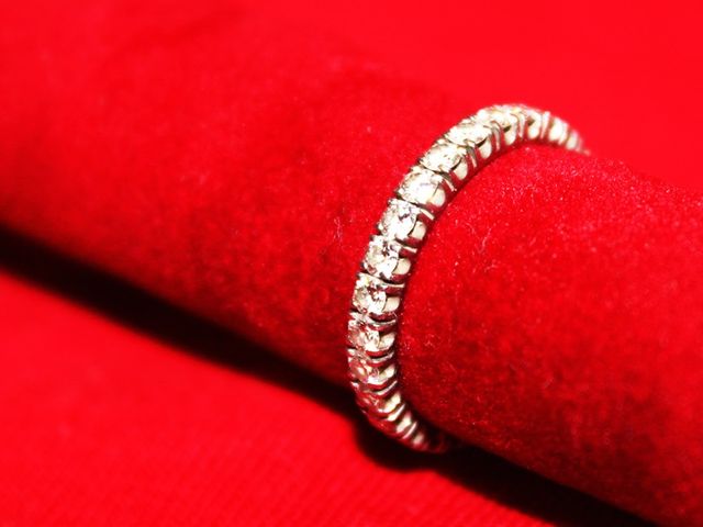 カルティエのエタニティリング