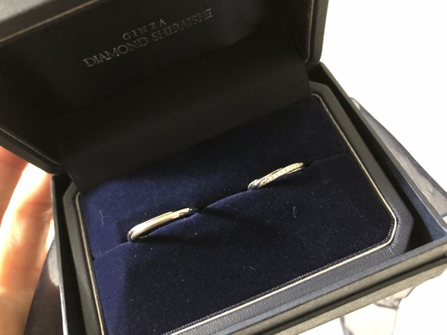 お揃いの指輪、持ってきてもらったときにピンときて決めました！