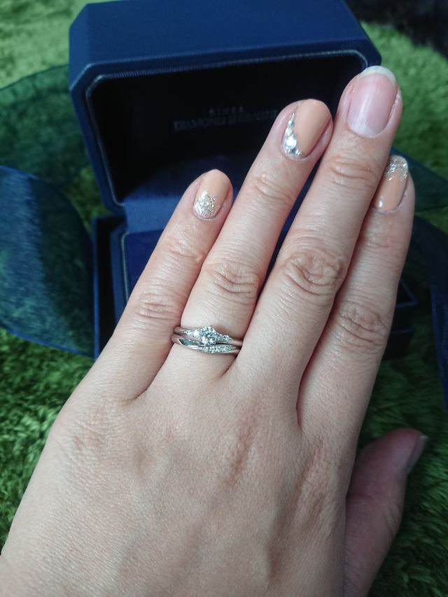 エンゲージリングとのかさねづけ