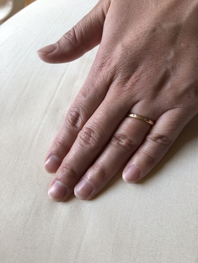 ダイヤ2つのストレート側