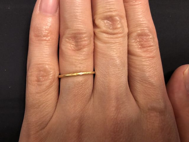AHKAHのゴールドのリングです。