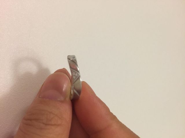 海をイメージした指輪をオーダーしました。