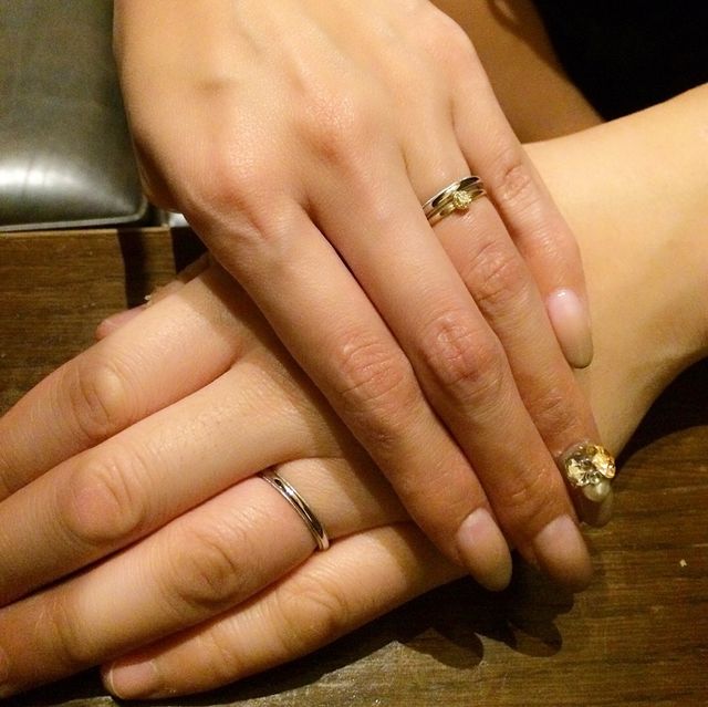 骨ばった私の指にも旦那さんのふっくらした指にも、馴染みました