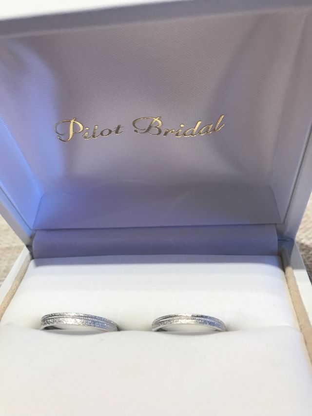 お店で見た感じとつけて見た感じが違いました。