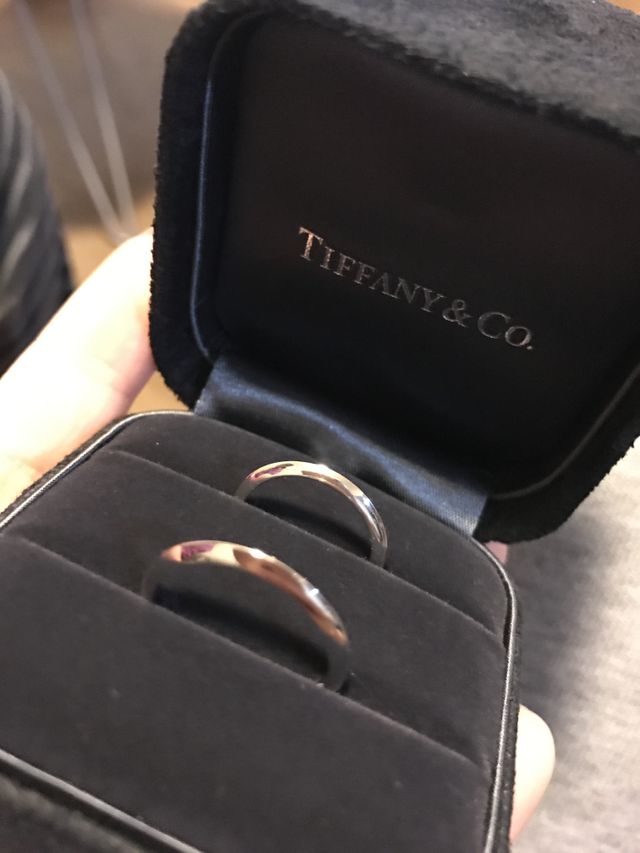 どんな場面にも合うシンプルな指輪