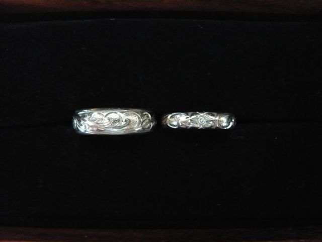 モチーフと内側に刻むメッセージは自由に選ぶことができます。