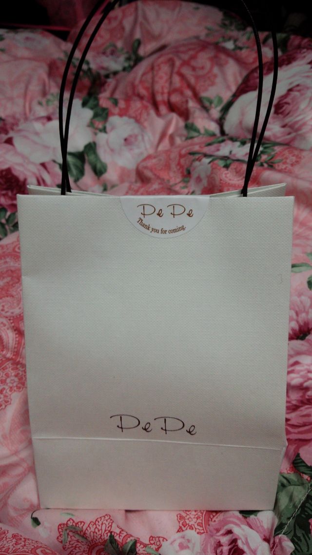 指輪ピッタリの袋でラッピング♪