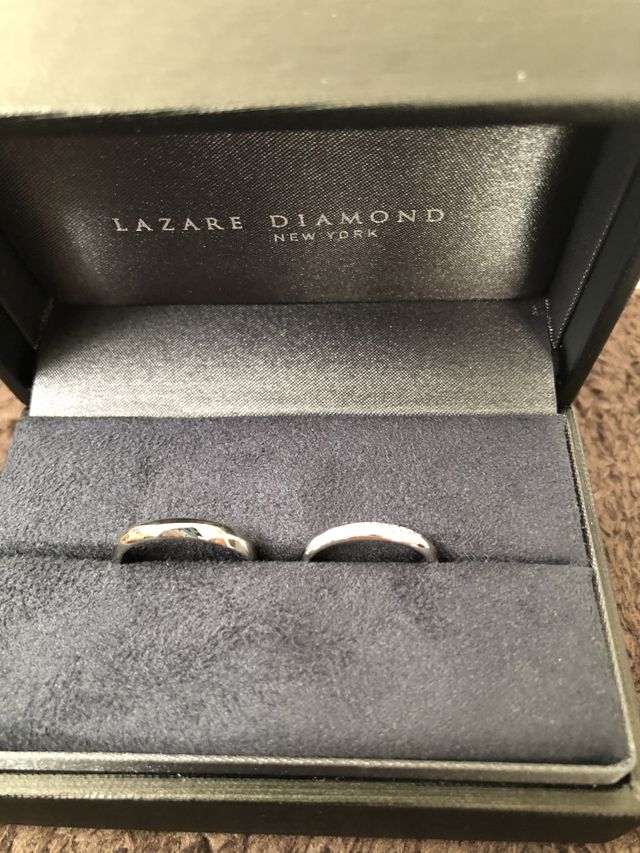 二人とも気に入ったデザインのリングです！