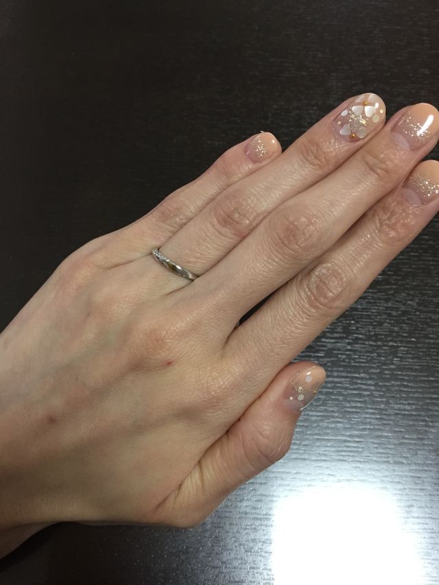 シンプルなのにサイドキラキラ