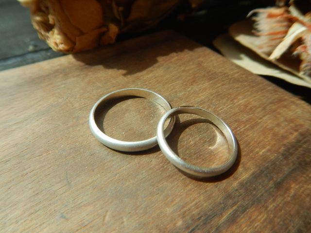 叩いたり研いたりして自分たちで作りました。