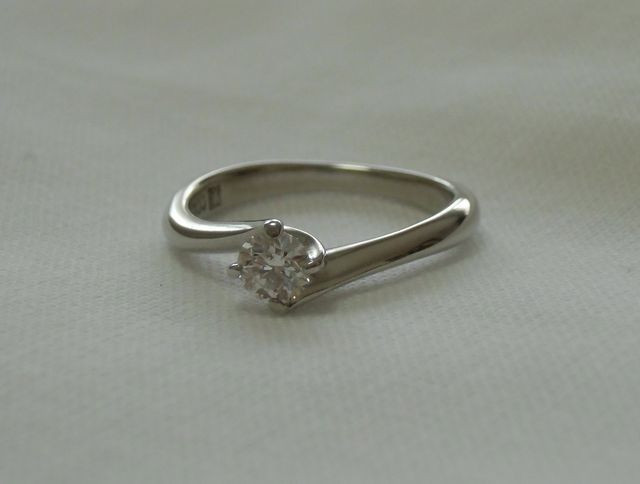 俄　柊 ～悪鬼を遠ざけ かぐわしき花咲く～