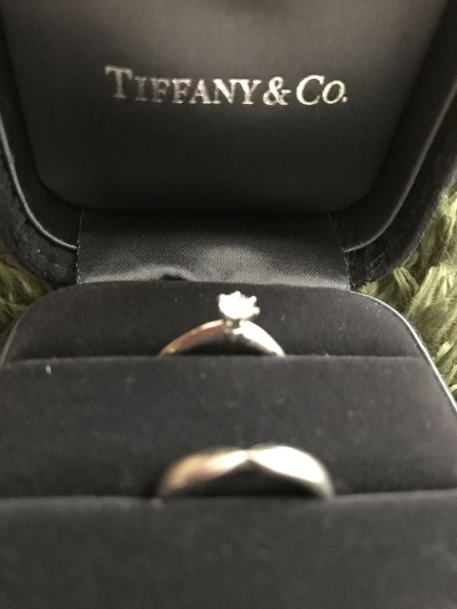 婚約指輪と結婚指輪です