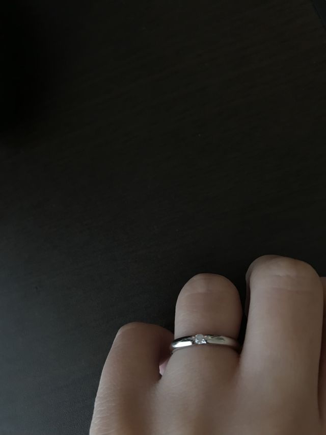 幅も太過ぎず細過ぎずダイアの輝きも綺麗で気に入りました。