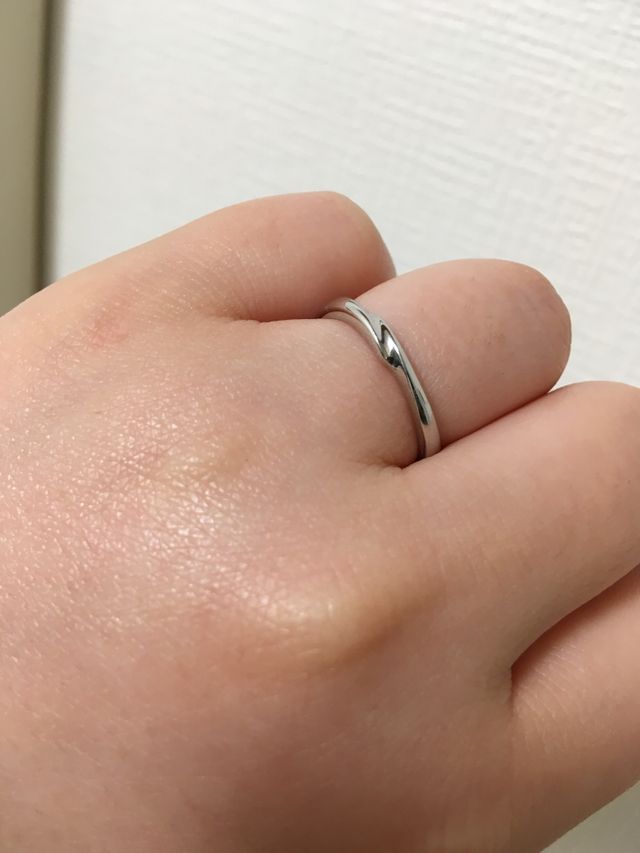 ふたりとも宝石の入っていないメンズデザインで作りました。