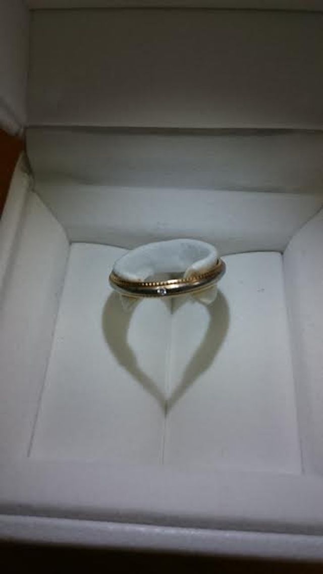 結婚指輪　プラチナにピンクゴールドのハートの縁取り、ダイヤ