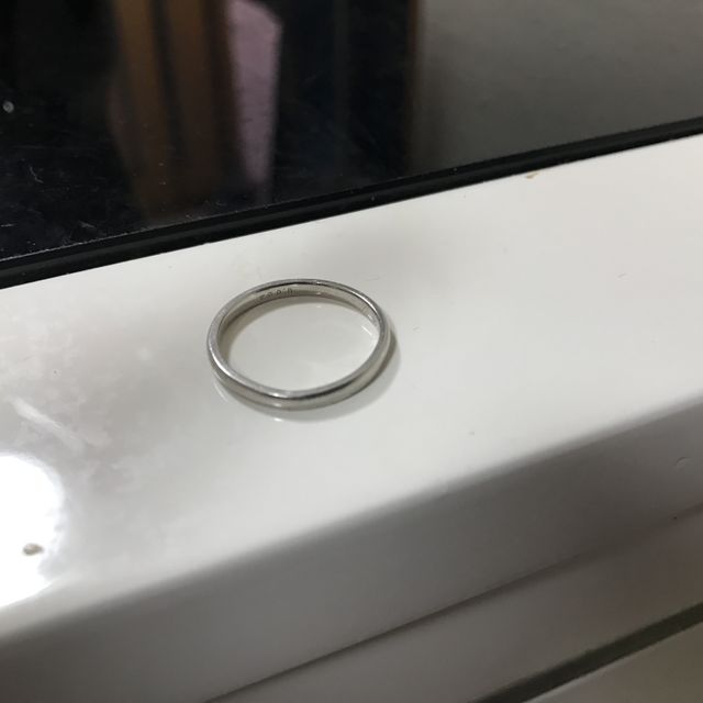 男性用の結婚指輪です。