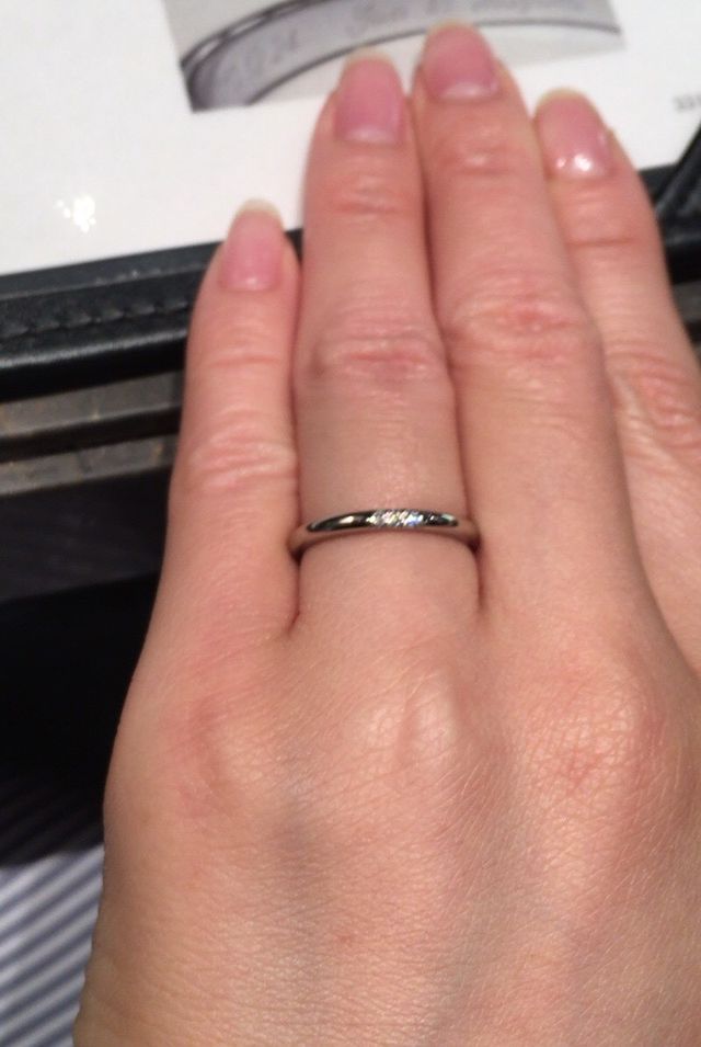 ダイヤが埋め込まれているので引っかかりがほとんど無いです