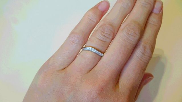 ゆるやかなカーブを描いたデザインが気に入りました。