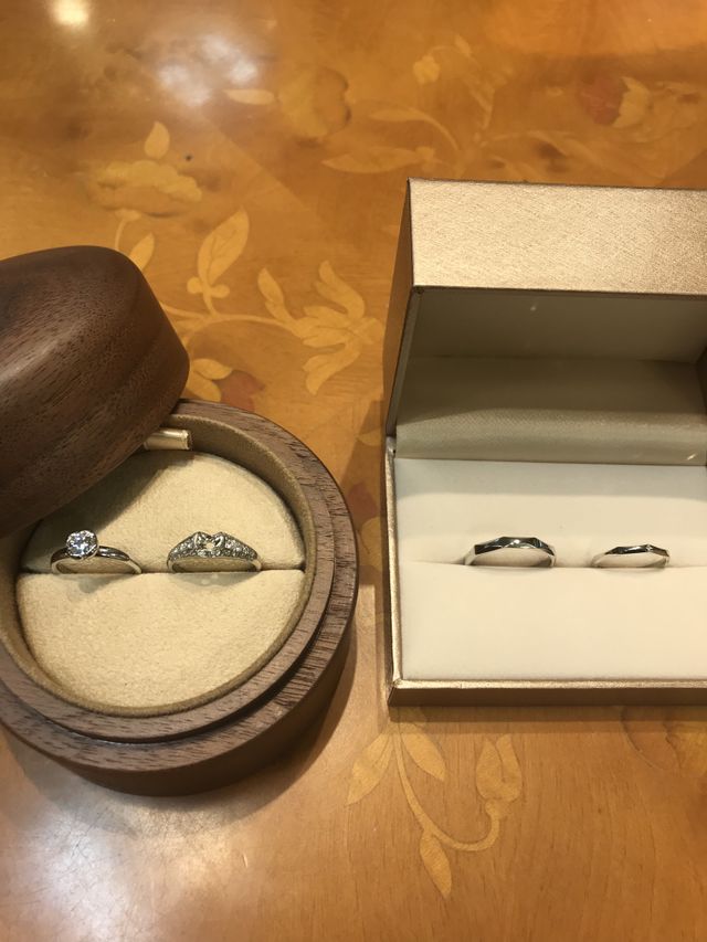 婚約指輪と結婚指輪をセットで購入しました。