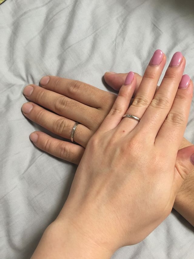 初めてはめた時です！写真を撮る手も緊張しました！