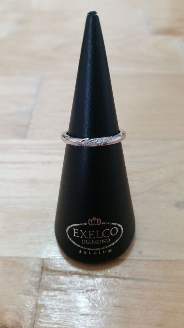 来店時にリングスタンドを頂きました。