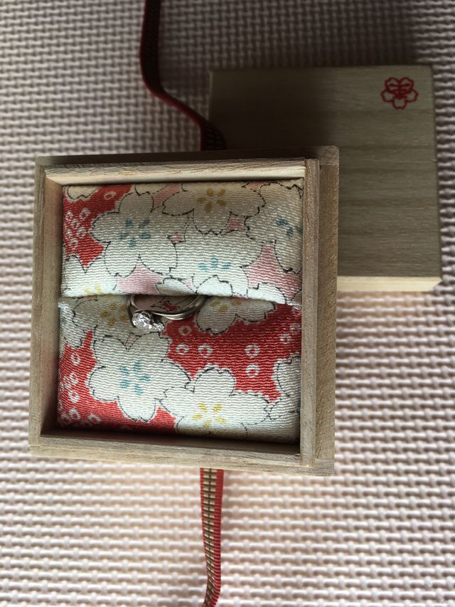 布は本物の京の西陣織だそうです。