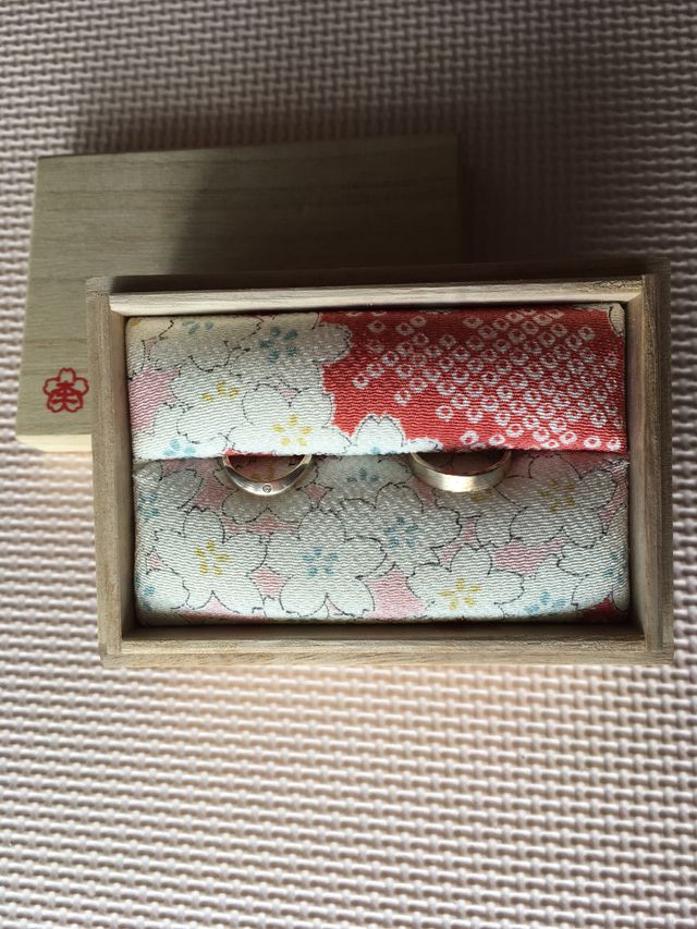 女性用と男性用のデザインを別にしました。