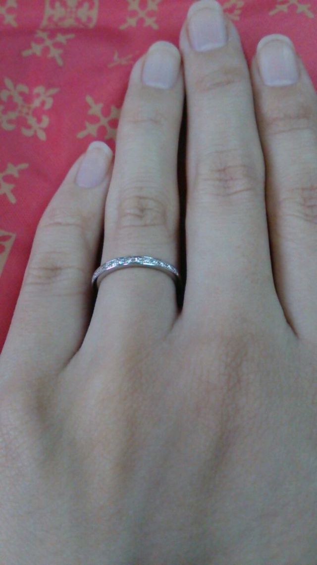 ストレートのハーフエタニティー