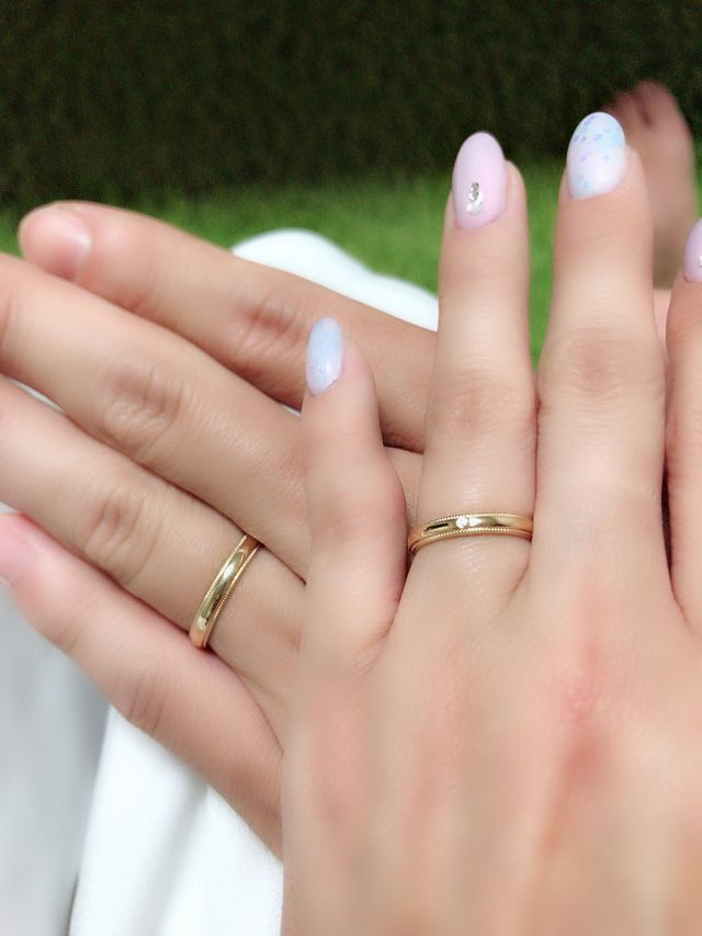 レディースのみダイヤ一石入っています。