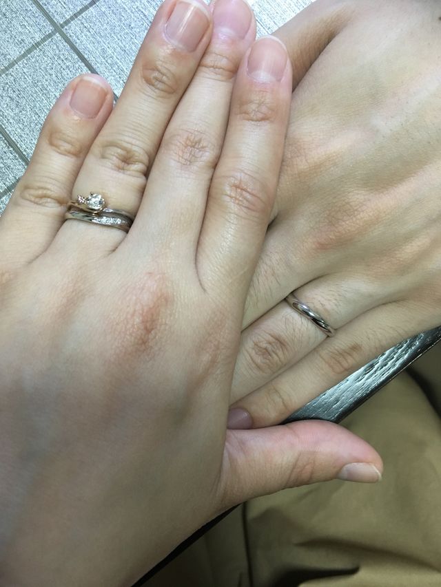 婚約指輪と結婚指輪重ね付け