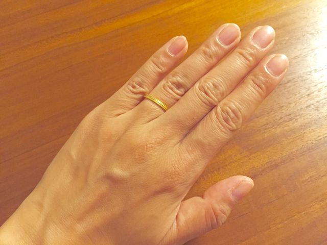 着用するとごくシンプルです