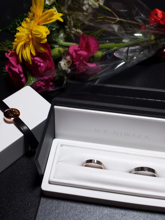 指輪を購入時、ショップの方からお花をプレゼントされました♪