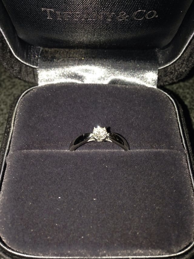シンプルな一粒ダイヤの指輪です。