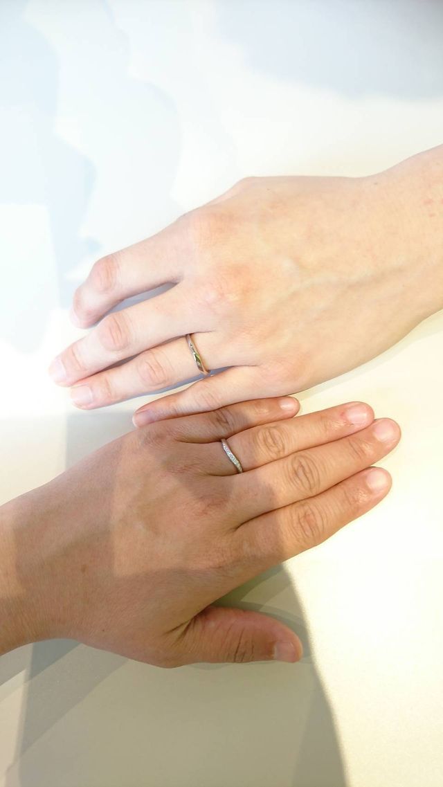 入籍日につけました。2人とも大満足です。