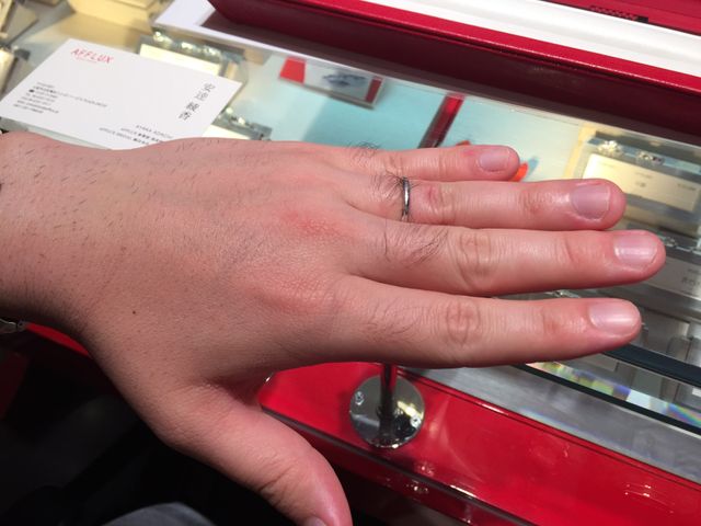 Ayaの結婚指輪男性のものです。