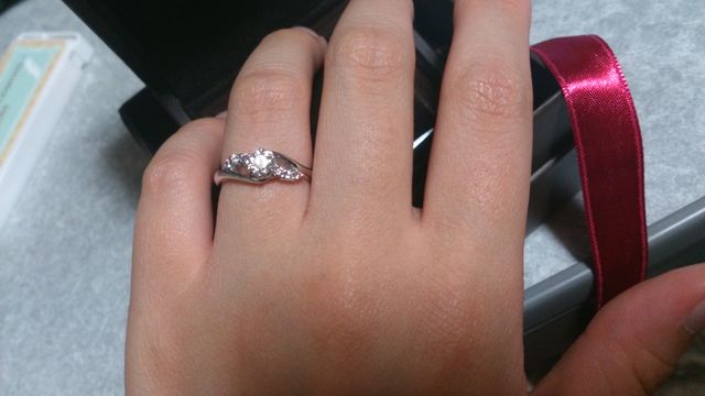 指にはめている状態