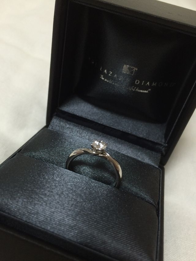 購入した婚約指輪です。