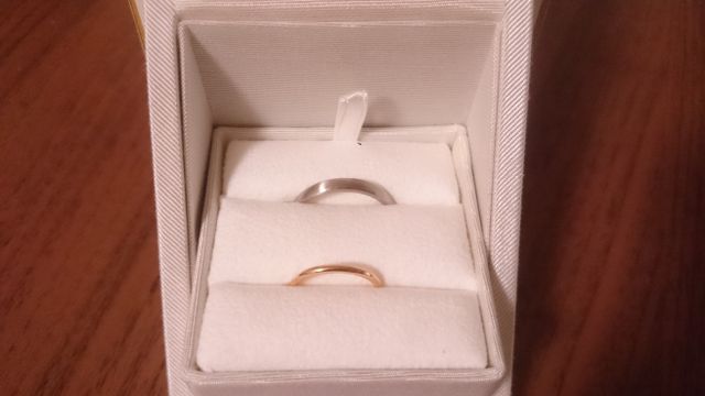 新郎新婦の指輪