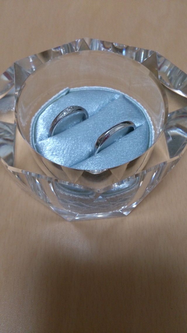 ガラスの入れ物