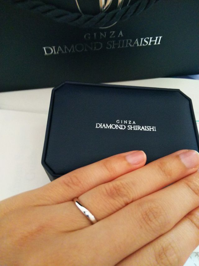 アミュレットです｡リングは少しウエーブしています。