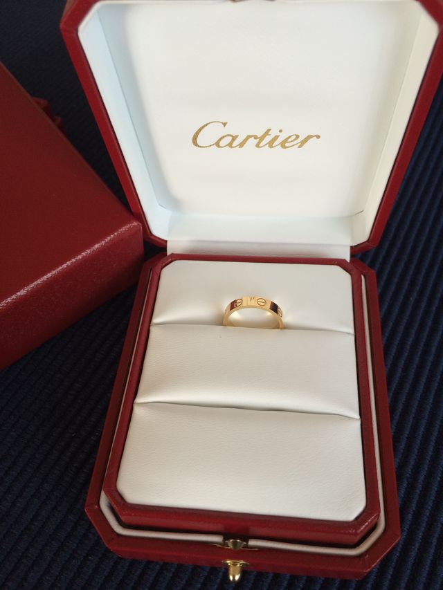 箱に入った指輪