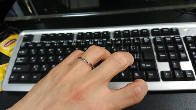 シンプルなので仕事の邪魔にもなりません。